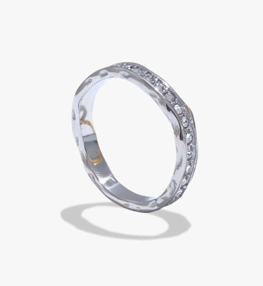 QUEENIE RING