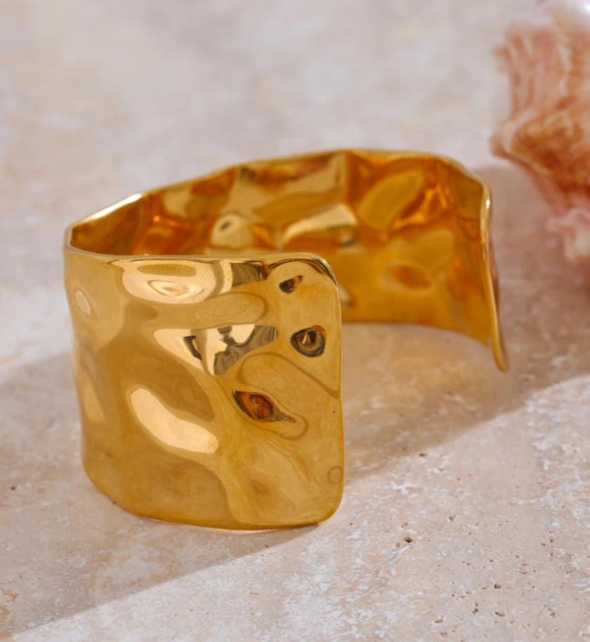 GISELDA CUFF BRACELET