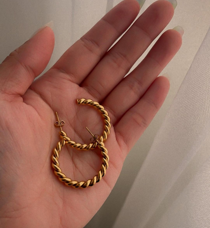 DINAH EARRING