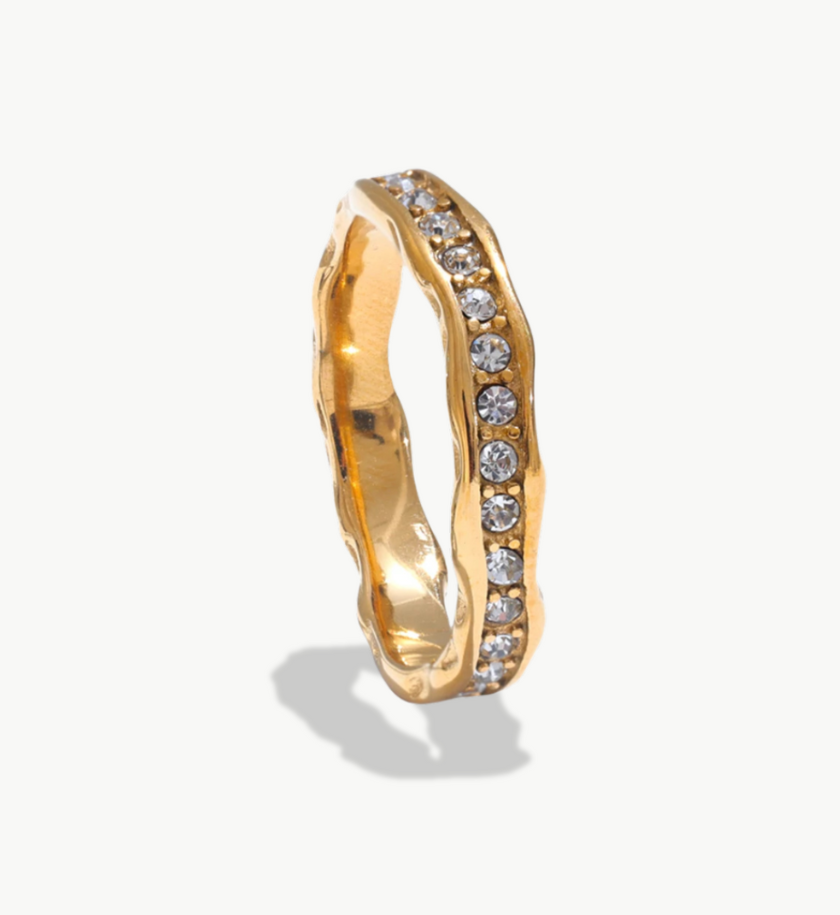 QUEENIE RING