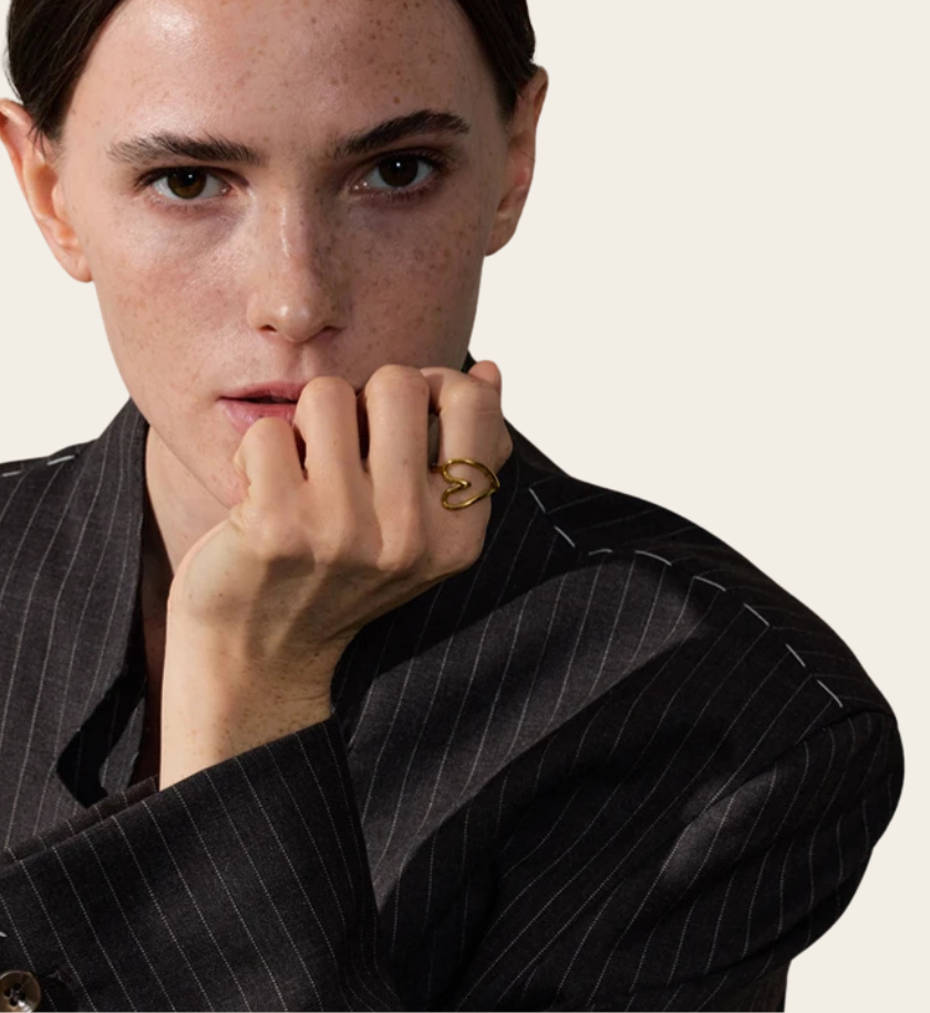 Amour ring