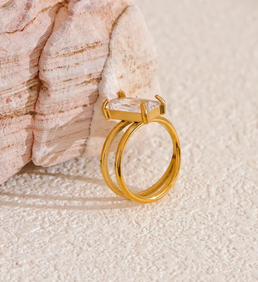 MAUD RING