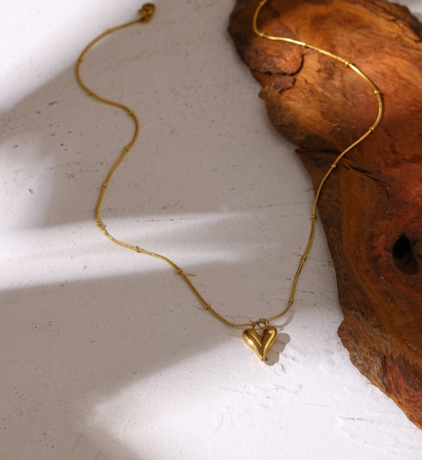 LAVA NECKLACE