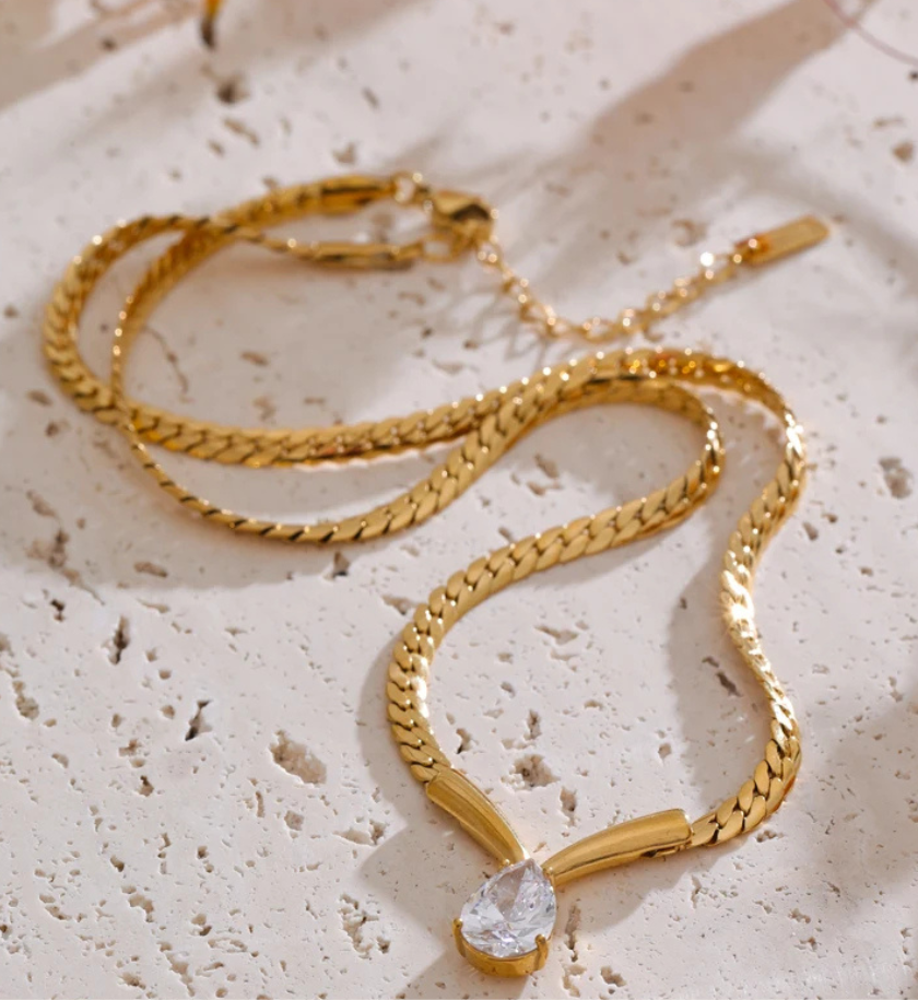 Sybil necklace