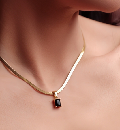 EYLA NECKLACE