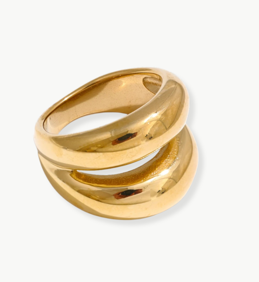 Monique Ring