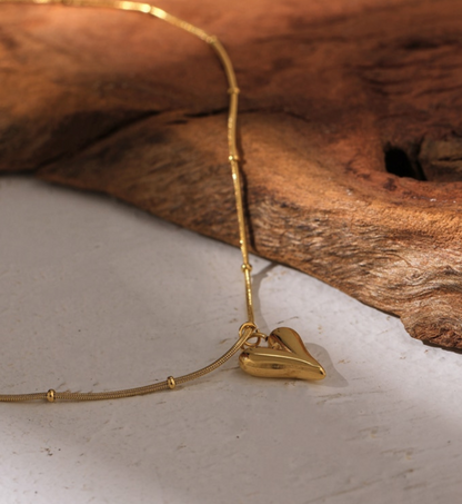 LAVA NECKLACE